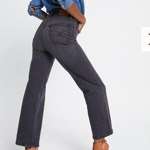 Levi’s rib cage straight ankle, Jean. Size 26, color feeling cagey. Like new.